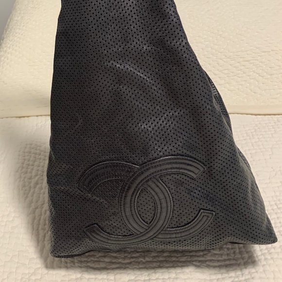 CHANEL JUMBO MESSENGER BAG - Picture 4 of 6